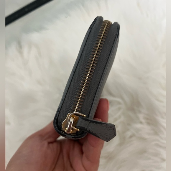 Fendi continental wallet with gold-tone hardware - Picture 7 of 14